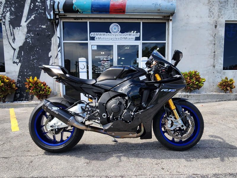 Used 2021 Yamaha YZF-R1M Image 11