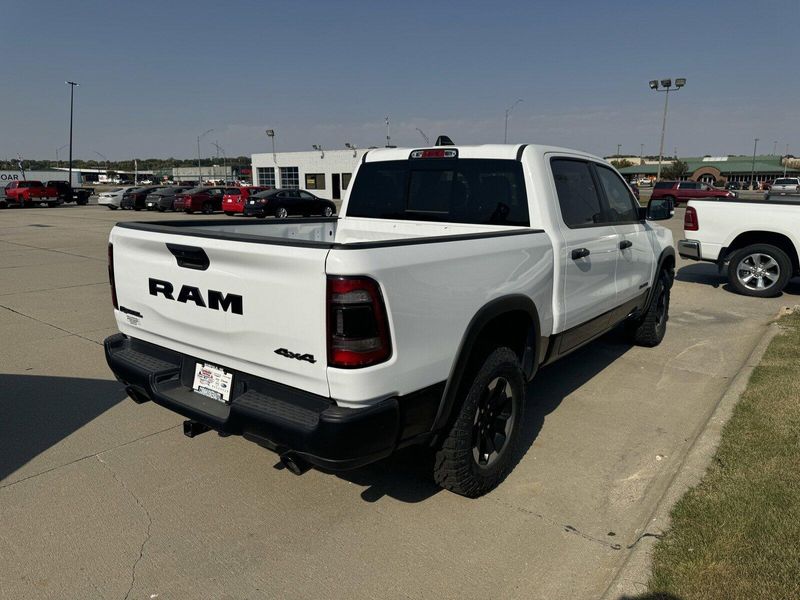 2021 RAM 1500 RebelImage 8