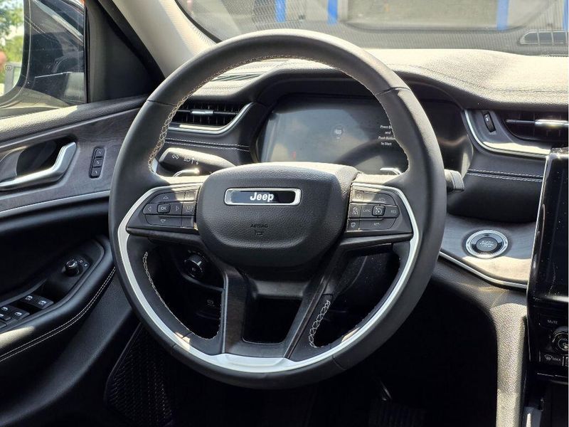 Used 2023 Jeep Grand Cherokee Limited