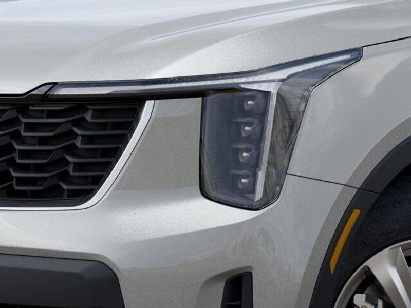 New 2026 Kia Sorento LXImage 11