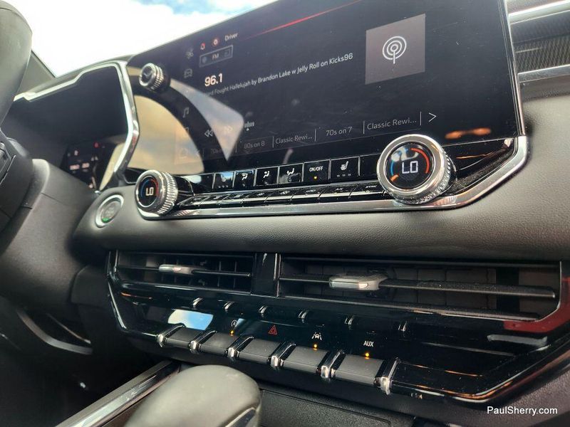 Used 2024 GMC Canyon Elevation