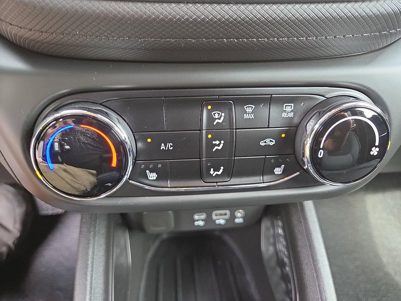 2023 Chevrolet Trailblazer LT photo 26