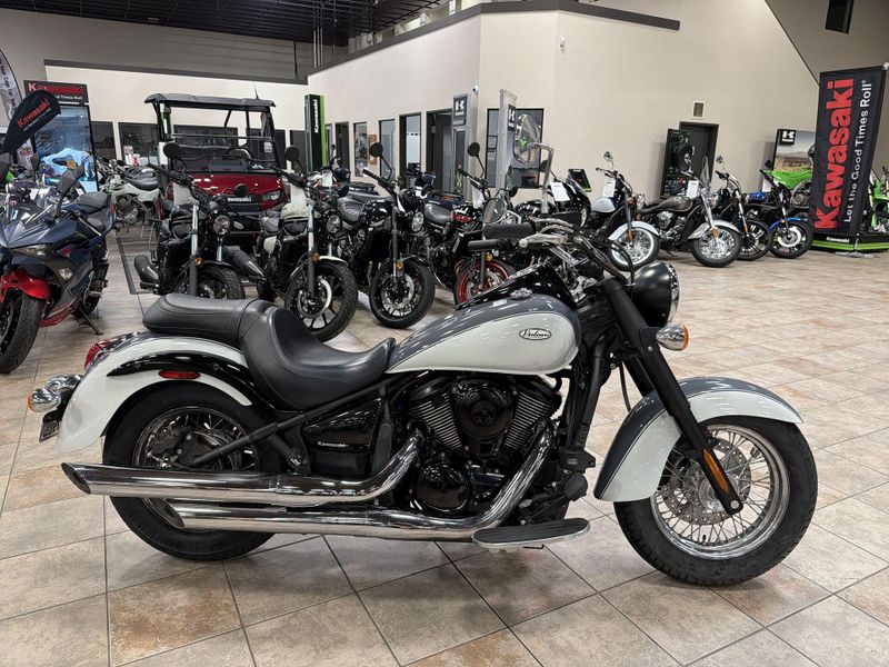 Used 2024 Kawasaki VULCAN 900 CLASSIC Image 18