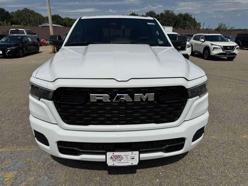 2025 RAM 1500 Big Horn Crew Cab 4x4 5