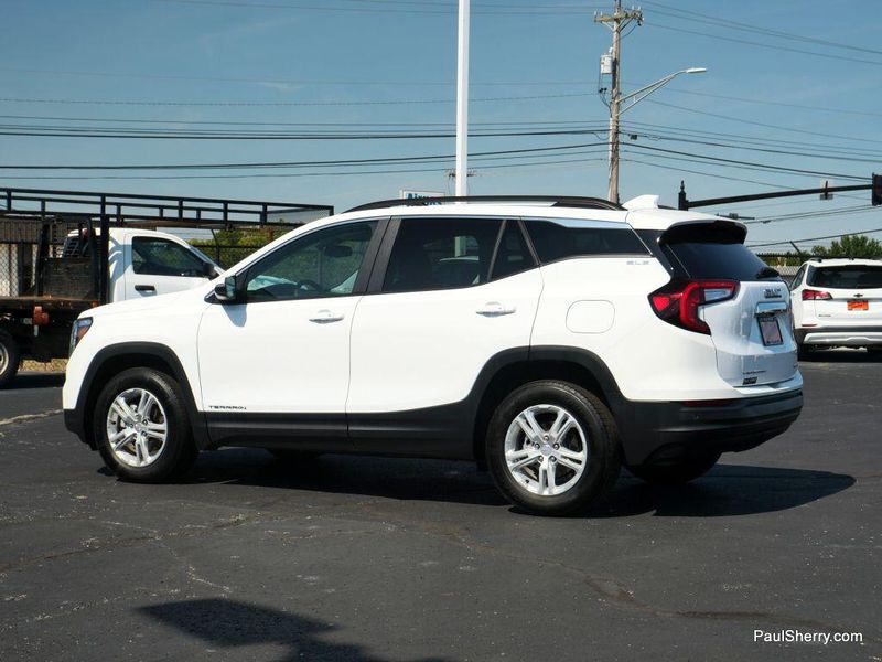 Used 2023 GMC Terrain SLE