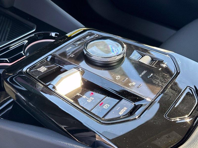 New 2027 BMW 5 Series 530iImage 24