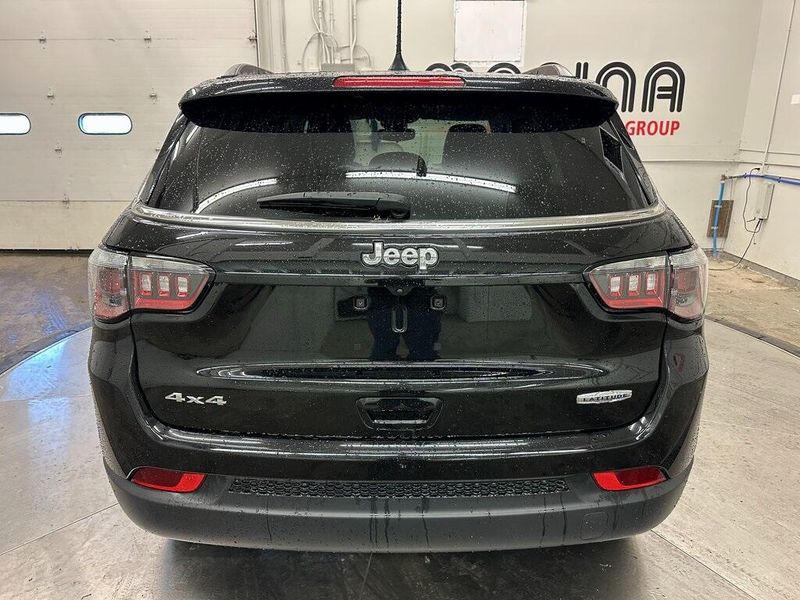 2022 Jeep Compass LatitudeImage 13