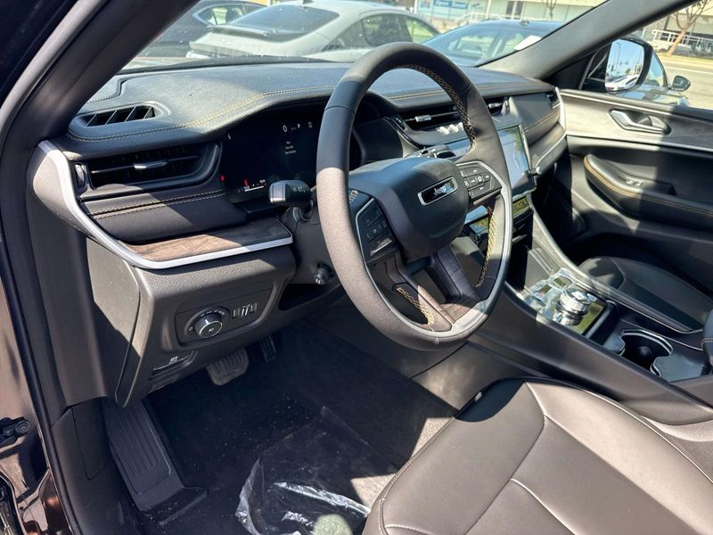 New 2026 Jeep Grand Cherokee L 85th Anniversary Edition 4x4