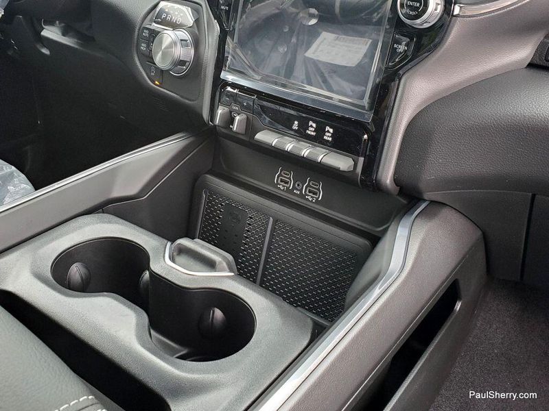 2025 RAM 1500 Laramie Crew Cab 4x4 5