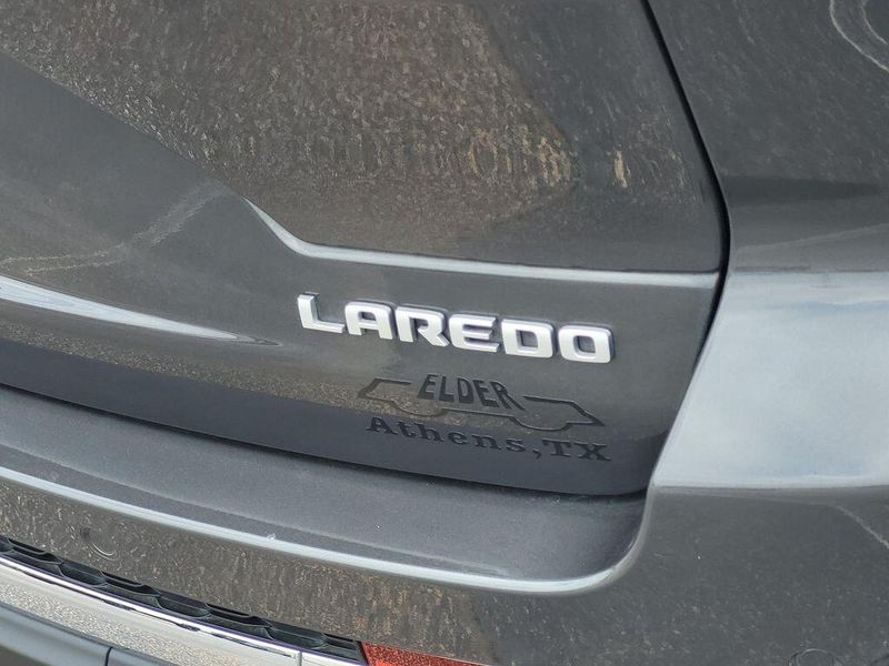 2025 Jeep Grand Cherokee LaredoImage 8