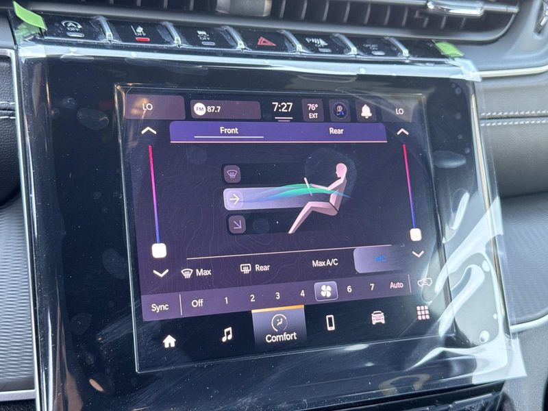 New 2026 Jeep Grand Cherokee L Laredo 4x2