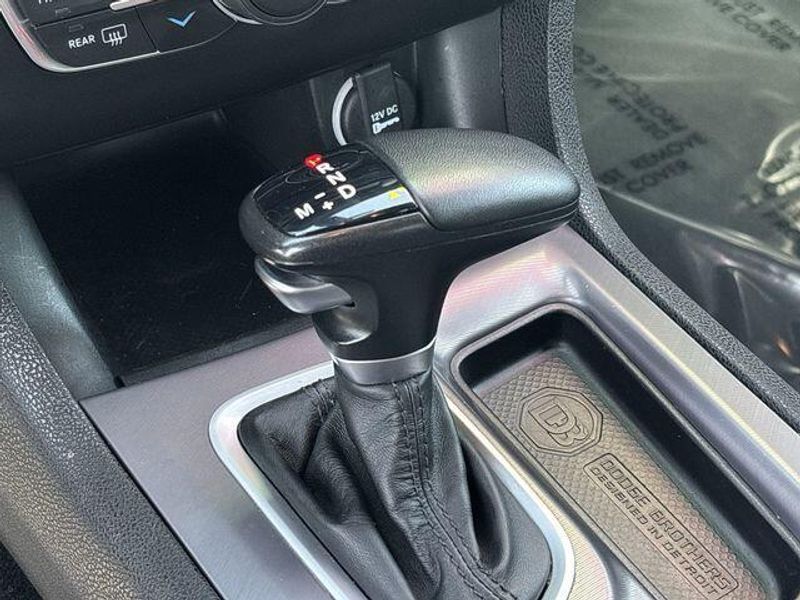 Used 2023 Dodge Charger SXTImage 28