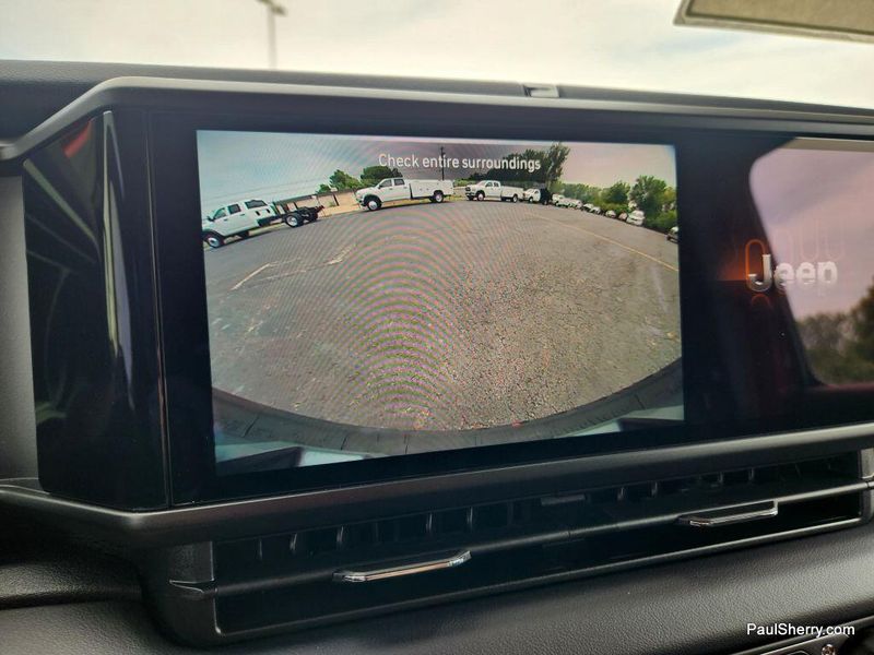 New 2025 Jeep Wrangler 4-door Sahara