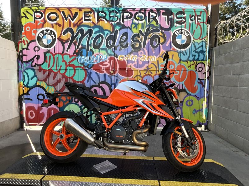 2022 KTM Super Duke 1290 R EVOImage 3