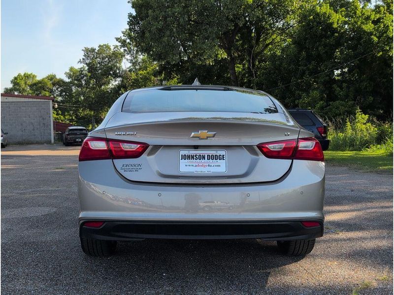 Used 2024 Chevrolet Malibu LTImage 4