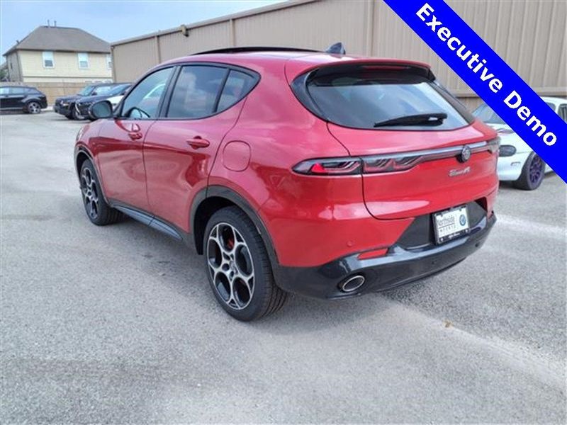 2024 Alfa Romeo Tonale Veloce Eawd in a Alfa Rosso (Red) exterior color. Northside Alfa Romeo of Houston 281-475-4549 alfaromeousaofnorthhouston.com 