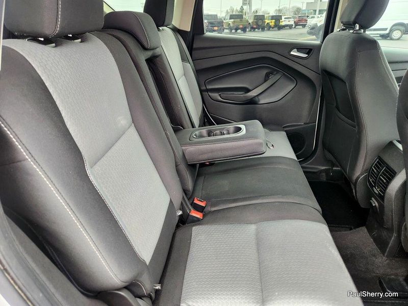 2018 Ford Escape SEImage 38