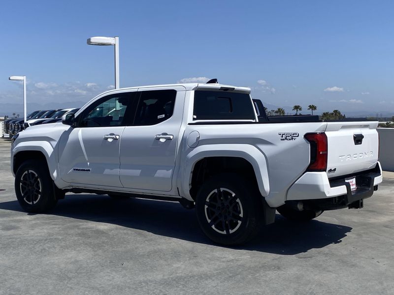 2024 Toyota Tacoma TRD SportImage 6
