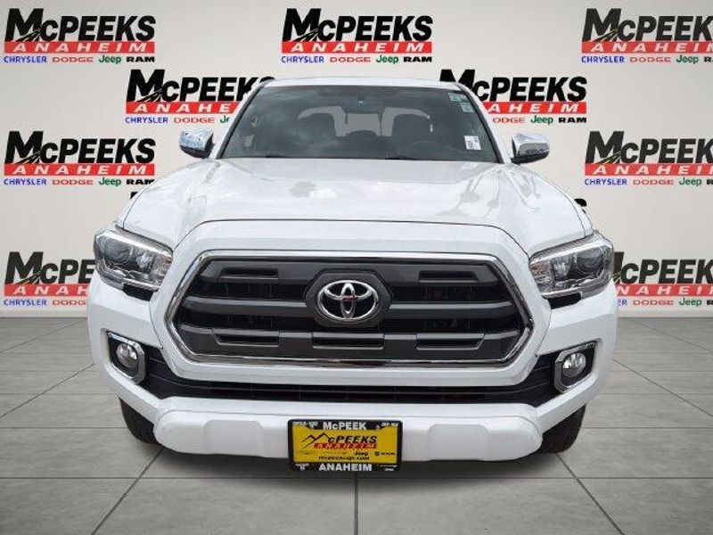 Used 2017 Toyota Tacoma LimitedImage 8