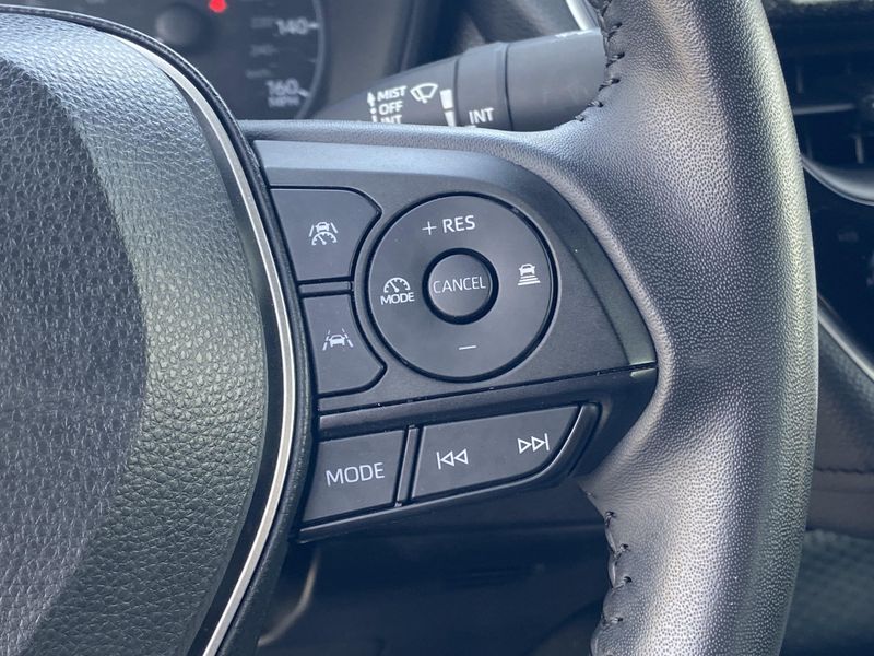 Used 2024 Toyota Corolla SEImage 27
