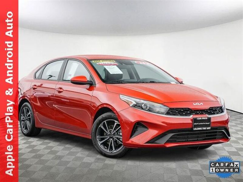 Used 2024 Kia Forte LXSImage 2