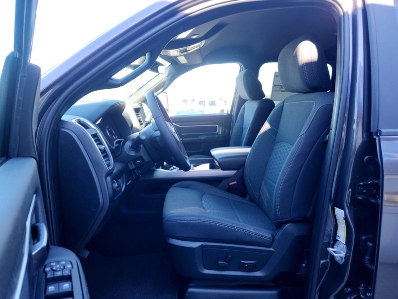 New 2027 RAM 2500 Big Horn Crew Cab 4x4 6'4' Box