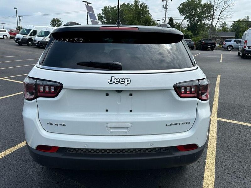 2025 Jeep Compass Limited 4x4Image 9