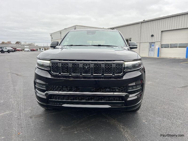 2023 Grand Wagoneer Wagoneer L Series II ObsidianImage 8