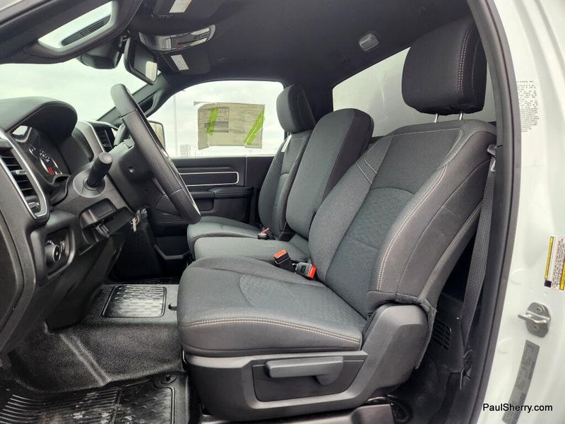 New 2026 RAM 5500 Big Horn Chassis Regular Cab 4x2 120' Ca