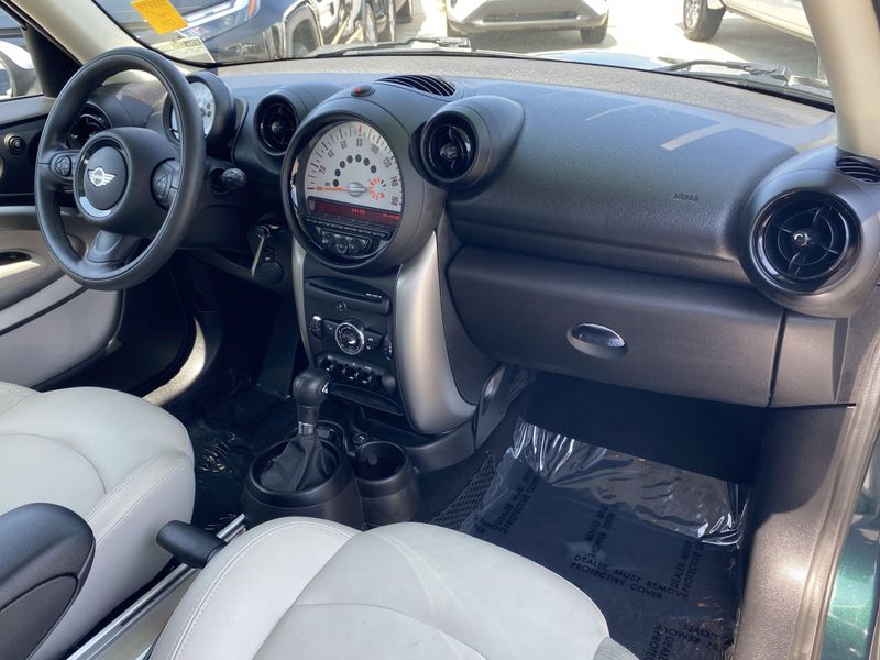 Used 2014 MINI Cooper Paceman PacemanImage 9