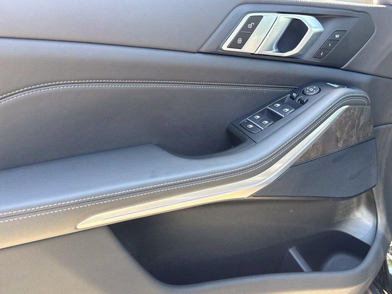 Used 2026 BMW X5 sDrive40iImage 18