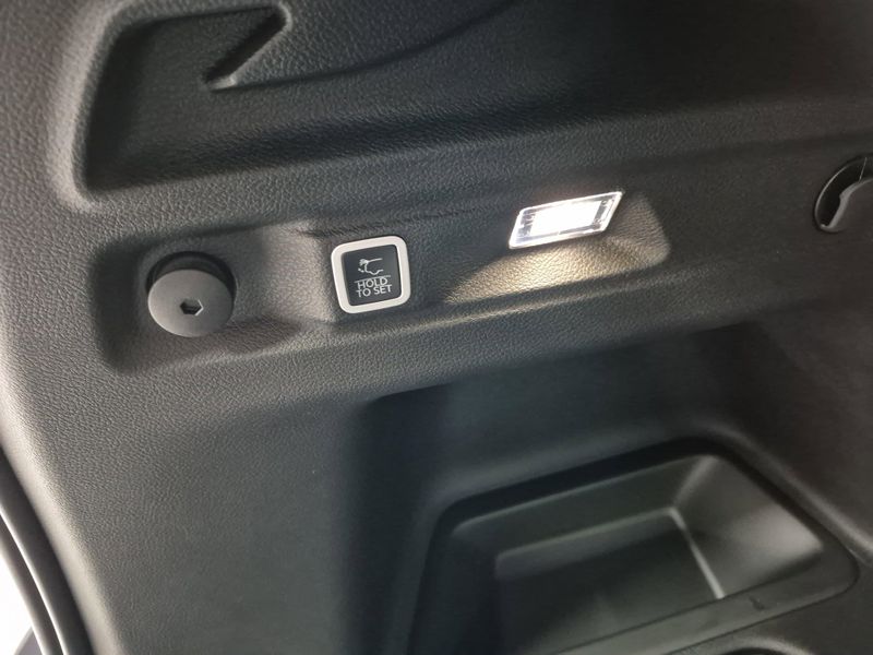 2025 Jeep Grand Cherokee L Limited 4x4Image 20