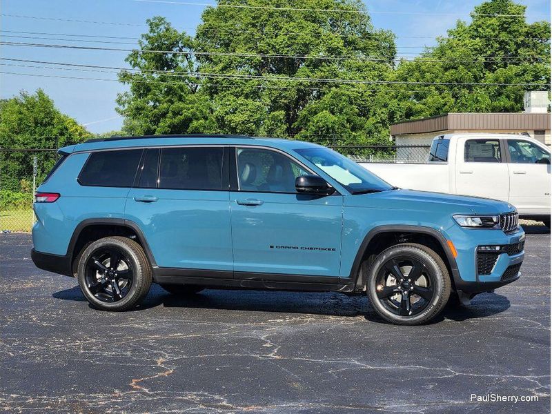 New 2026 Jeep Grand Cherokee Limited Altitude