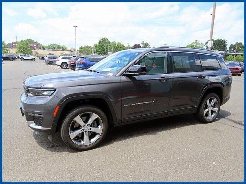 2022 Jeep Grand Cherokee L LimitedImage 1