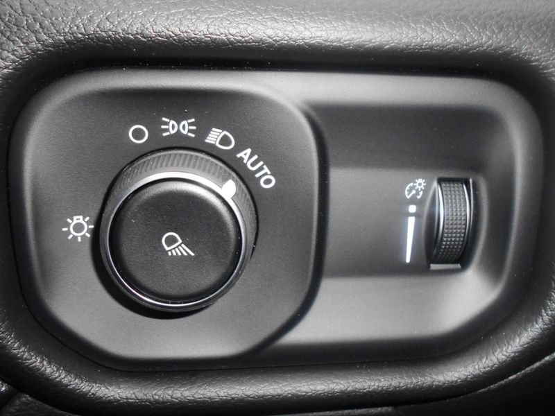 2024 RAM 2500 Tradesman Crew Cab 4x4 6