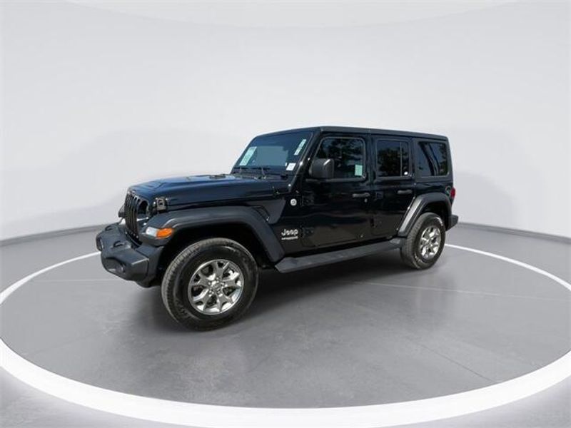 2020 Jeep Wrangler Unlimited Freedom photo 4
