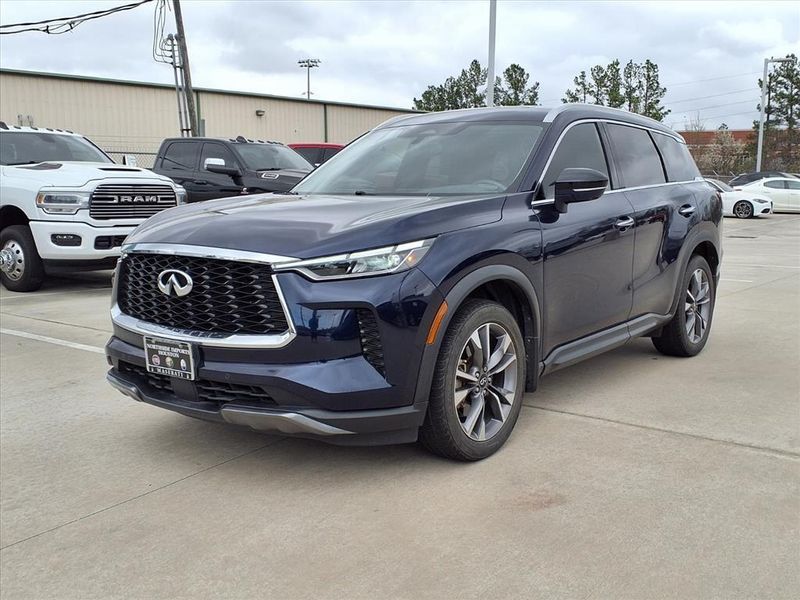 Used 2022 INFINITI QX60 LuxeImage 2