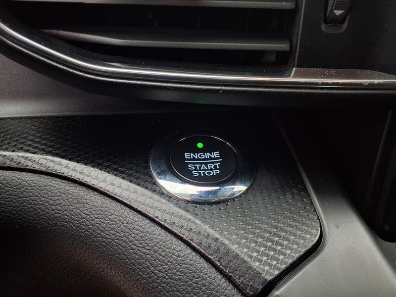 Used 2020 Ford Explorer STImage 23