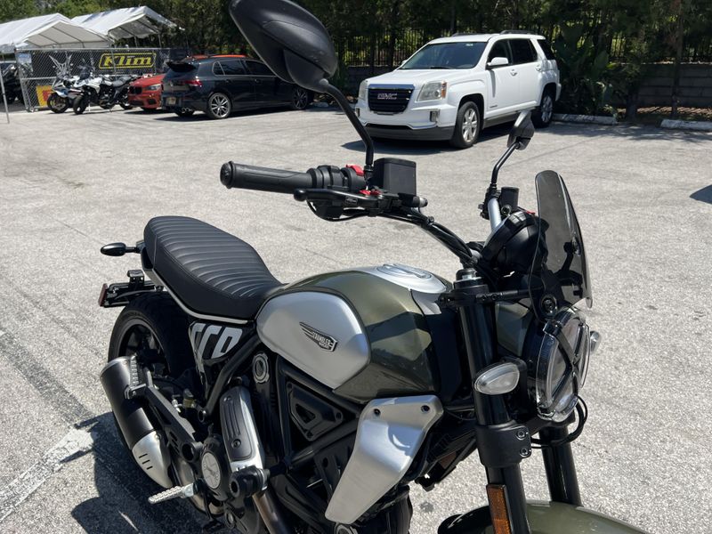 2023 Ducati Scrambler Icon 