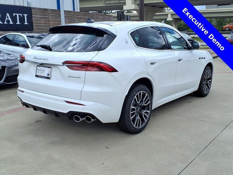 New 2025 Maserati Grecale Image 7