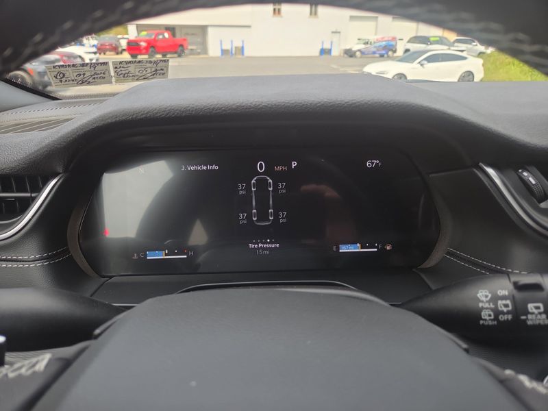 2025 Jeep Grand Cherokee Altitude photo 12