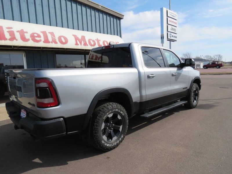 2020 RAM 1500 Rebel 4x4 4dr Crew Cab 5.6 ft. SB PickupImage 8
