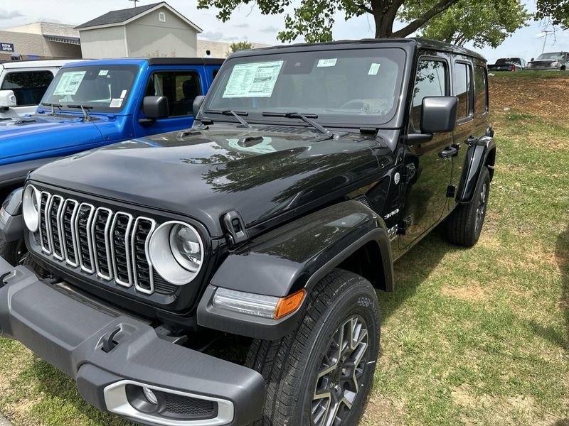 2024 Jeep Wrangler 4-door SaharaImage 17