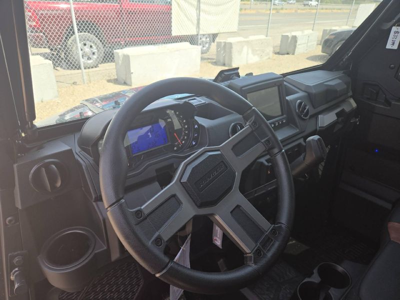 New 2027 Polaris RANGER CREW XP 1000 NORTHSTAR ULTIMATE 