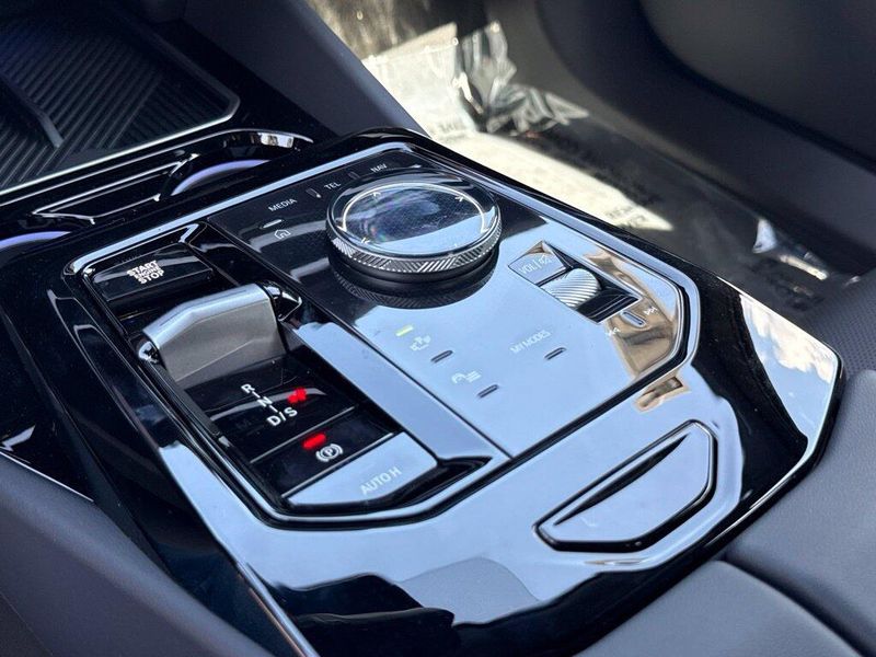 New 2027 BMW 5 Series 540i xDriveImage 23