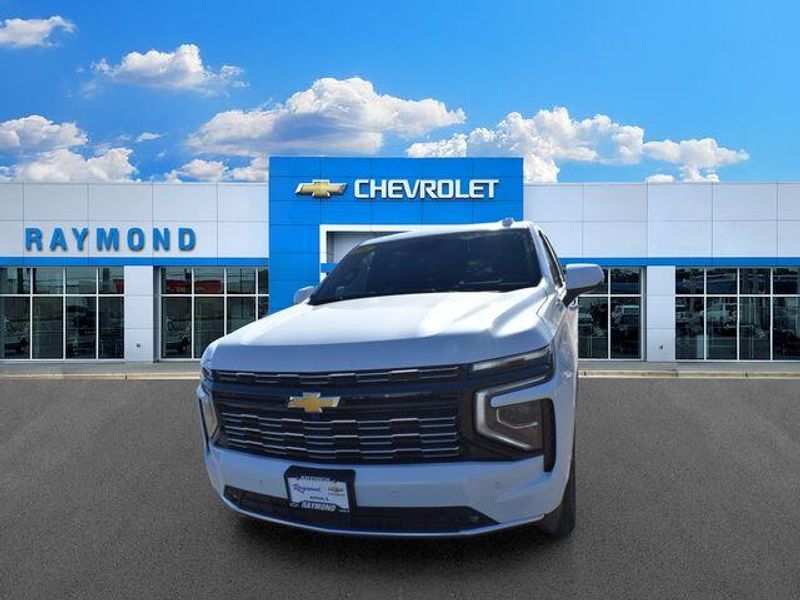 New 2026 Chevrolet Suburban High CountryImage 8