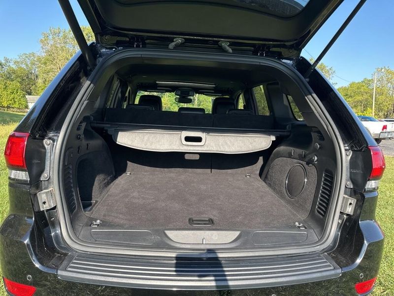 2019 Jeep Grand Cherokee Altitude photo 7