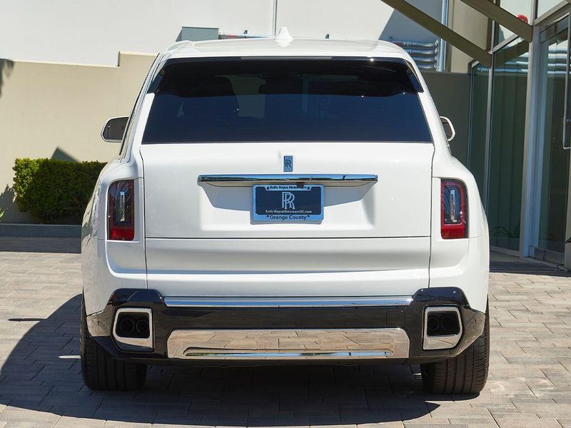 Used 2025 Rolls-Royce Cullinan Image 8
