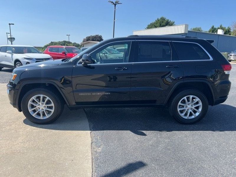 2021 Jeep Grand Cherokee Laredo XImage 4