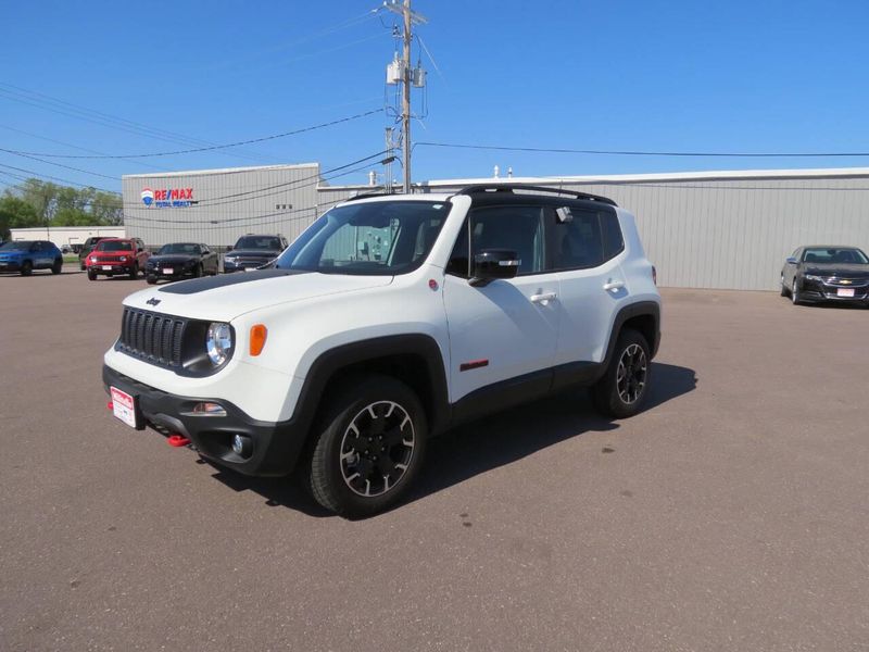 2023 Jeep Renegade Trailhawk 4x4 4dr SUVImage 6